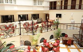 Nalapad Hotel Bangalore International 4*
